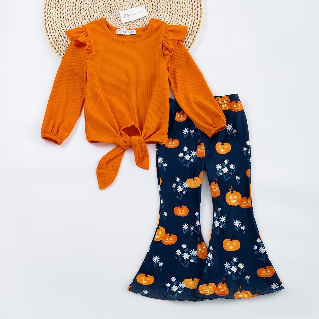 Daisies and Pumpkins -Outfit